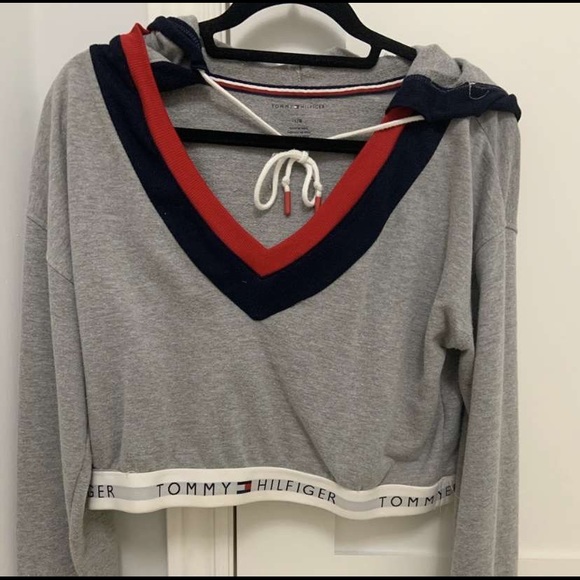 Tommy Hilfiger oversized crop - Picture 1 of 2